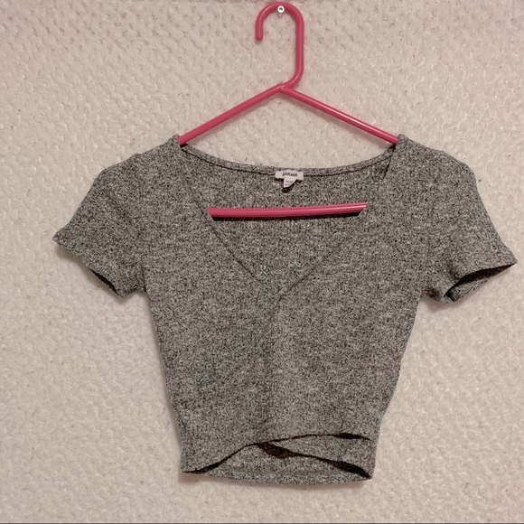 Grey Crop Too Short Sleeve Size XS by Garage - Picture 1 of 3
